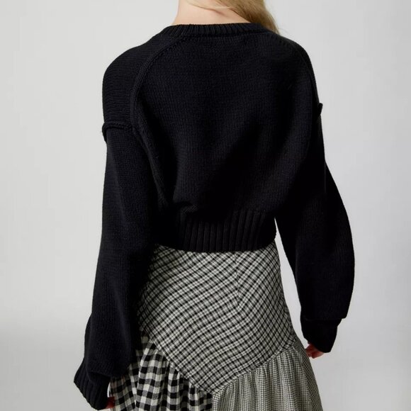 🆕 Urban Outfitters Aiden Chunky Knit Cropped Black Sweater - Picture 3 of 9